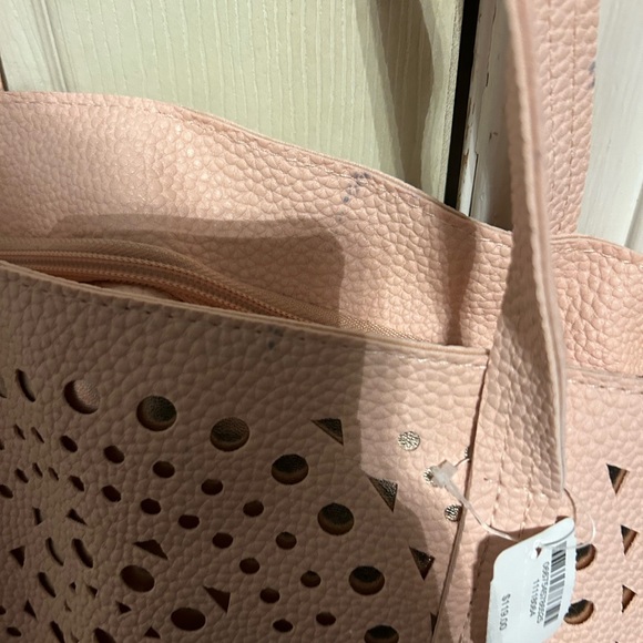Bath & Body Works Blush Pink and Gold Large Tote. Zipper. Damage. See pictures. - Picture 9 of 9